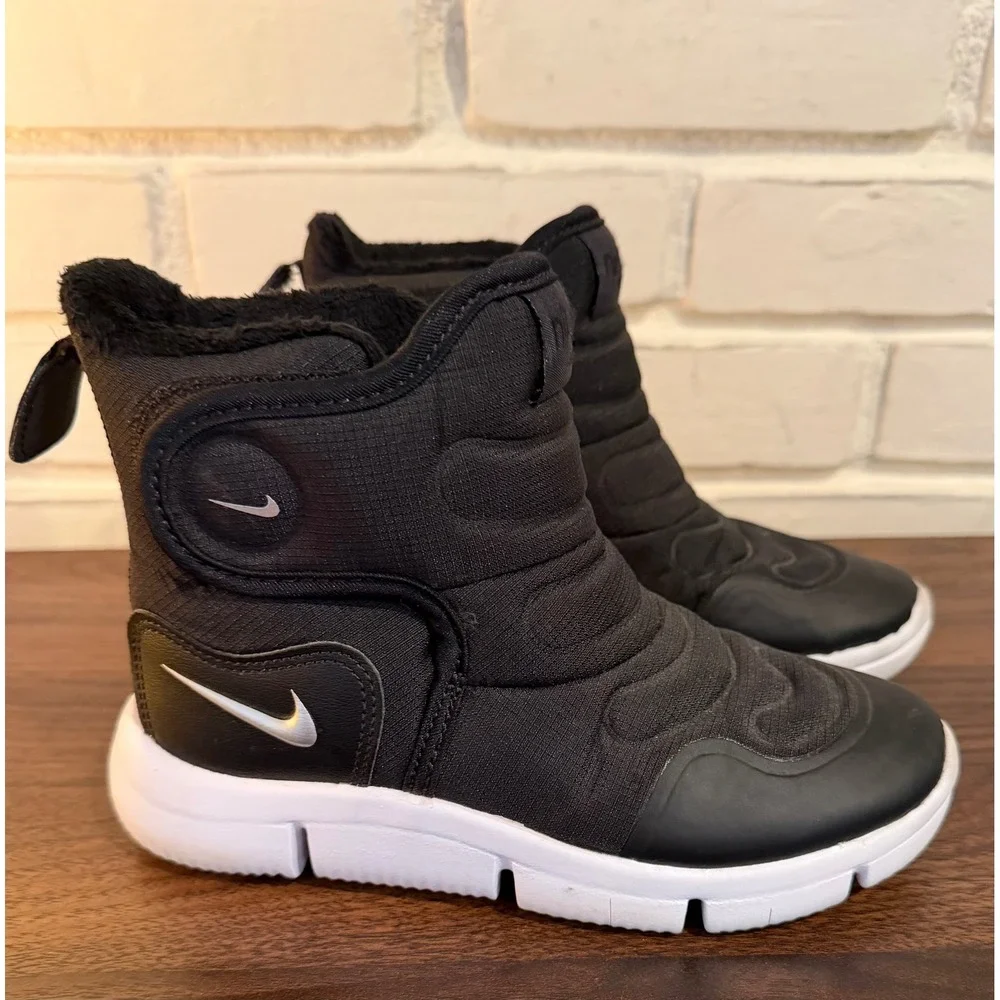 Nike Novice Winter Boots Kids Black White AV8339-005 Sz 12C Fleece Lined Toddler